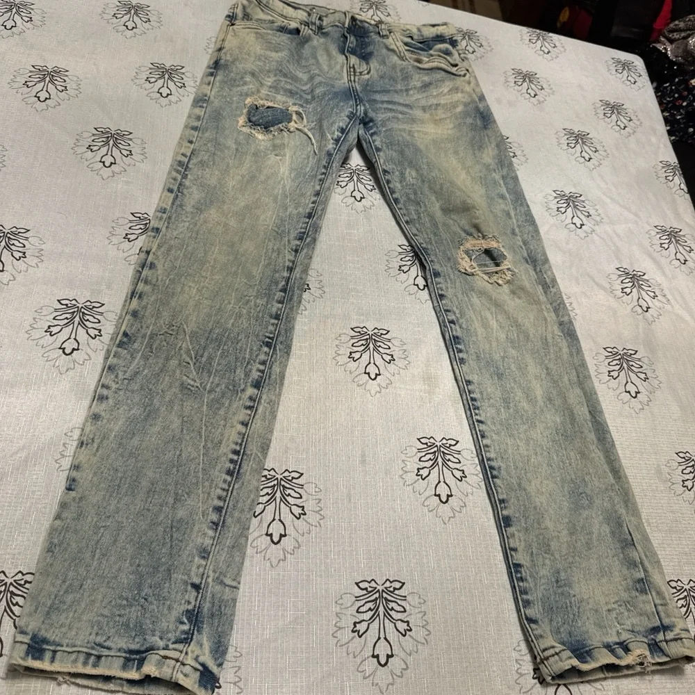 Jeans - Picture 1 of 7